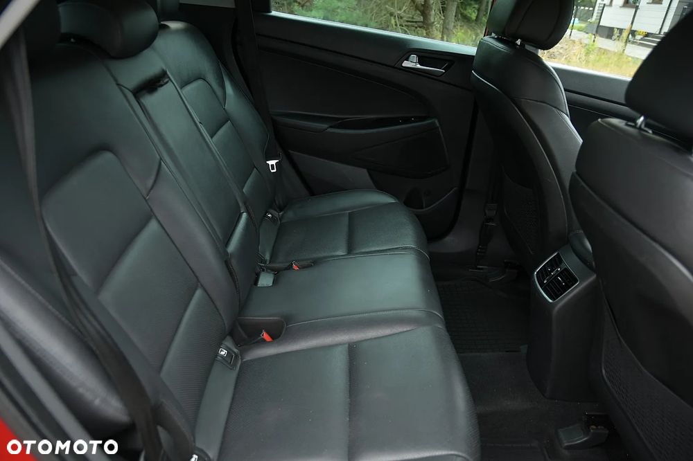 Hyundai Tucson 1.7 CRDI BlueDrive Comfort 2WD - 21