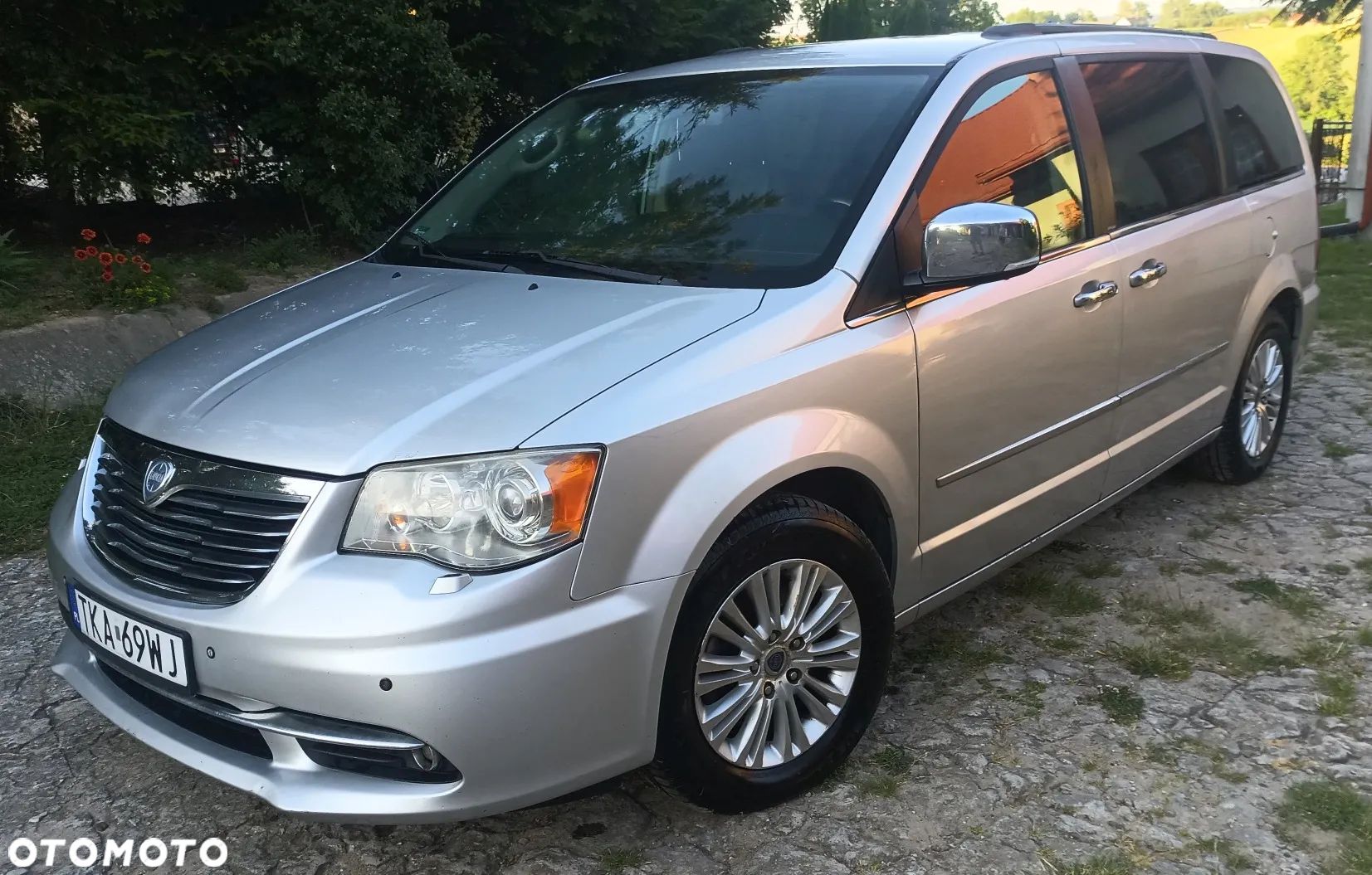 Lancia Voyager 2.8CRD Gold - 1