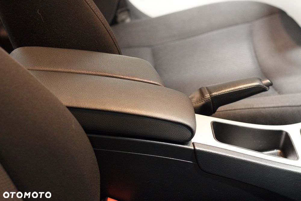 BMW Seria 3 318i Edition Lifestyle - 16