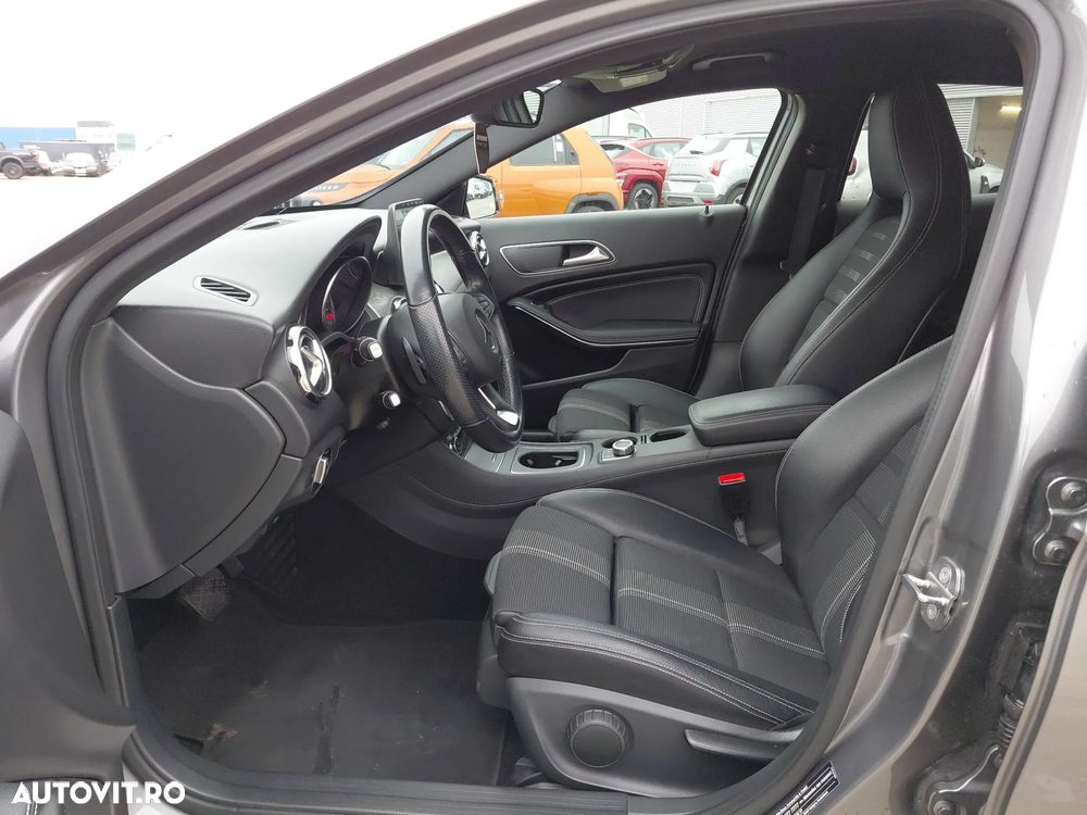 Mercedes-Benz GLA 200 d Aut. - 12