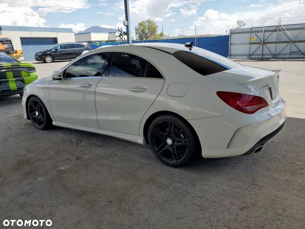Mercedes-Benz CLA 250 7G-DCT Sport - 3