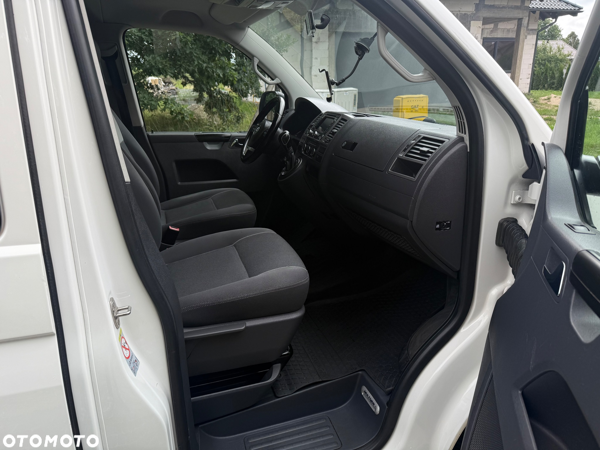 Volkswagen Multivan - 9