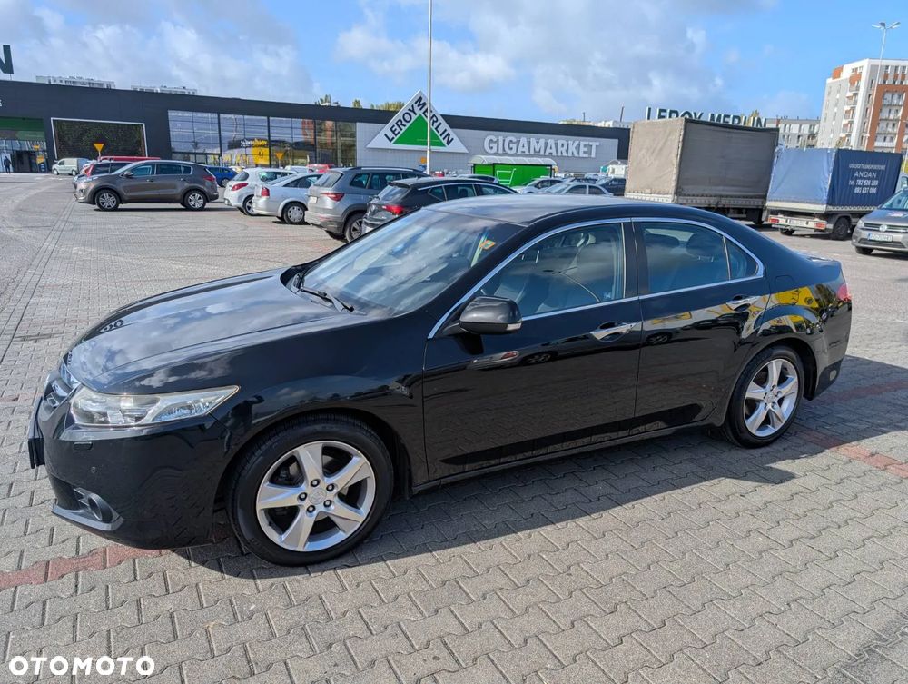 Honda Accord 2.0 Executive - 33