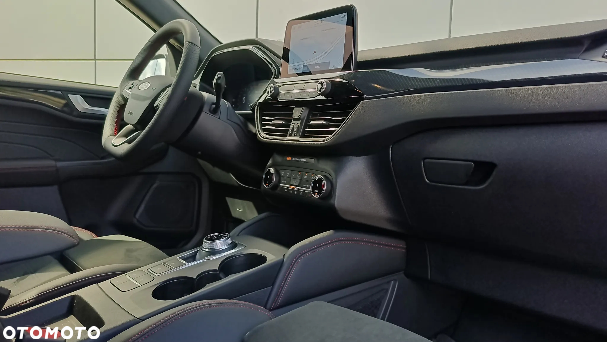 Ford Kuga - 31