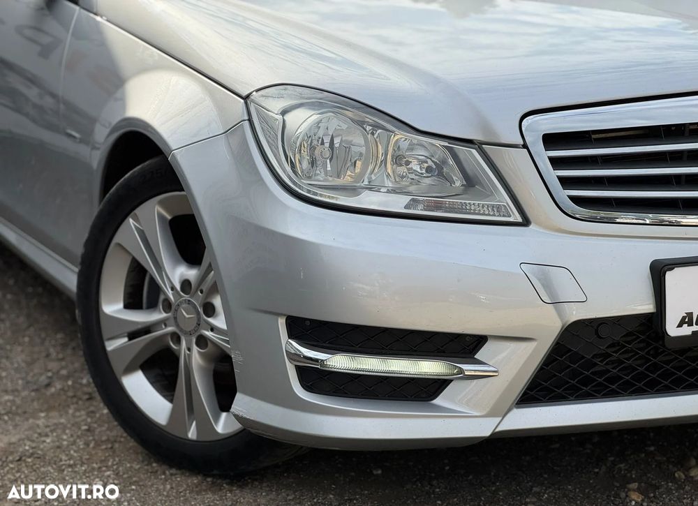 Mercedes-Benz C 180 T CGI BlueEFFICIENCY - 15