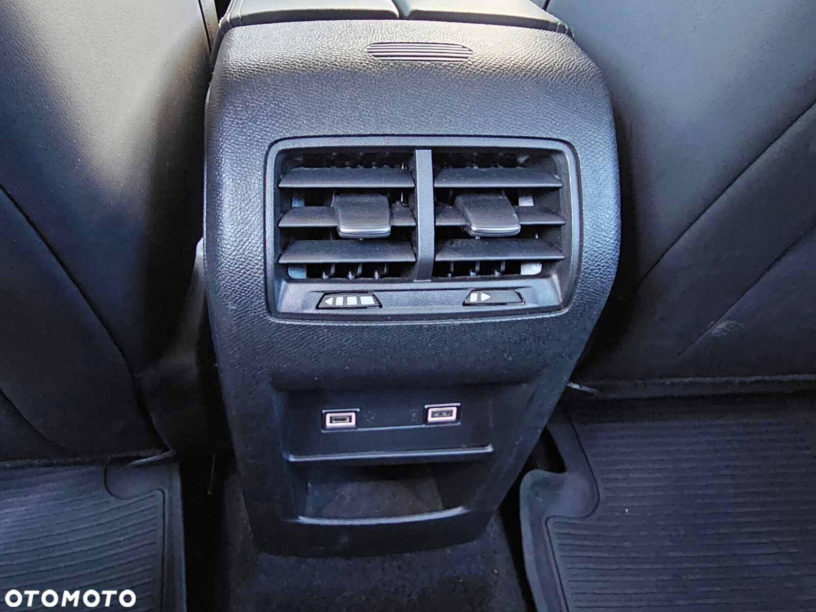 Citroën C5X 1.6 PureTech Shine Pack EAT8 - 31