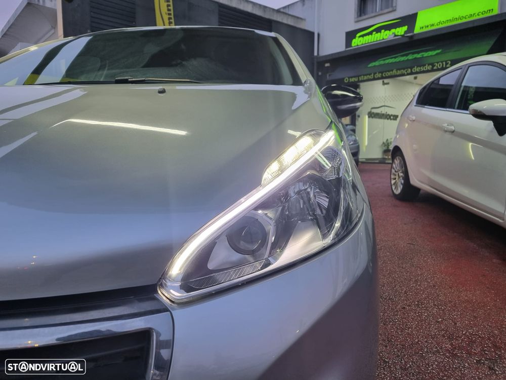 Peugeot 208 1.2 PureTech Style - 3