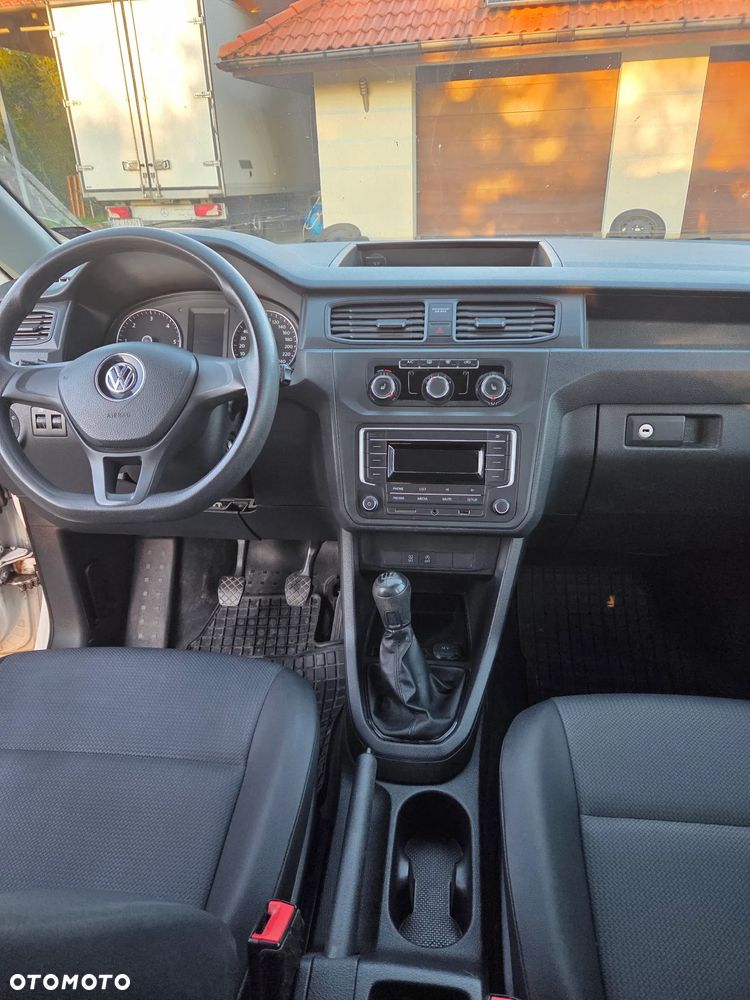 Volkswagen Caddy Maxi - 9