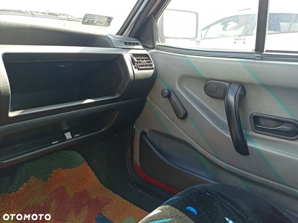 Volkswagen Polo - 12