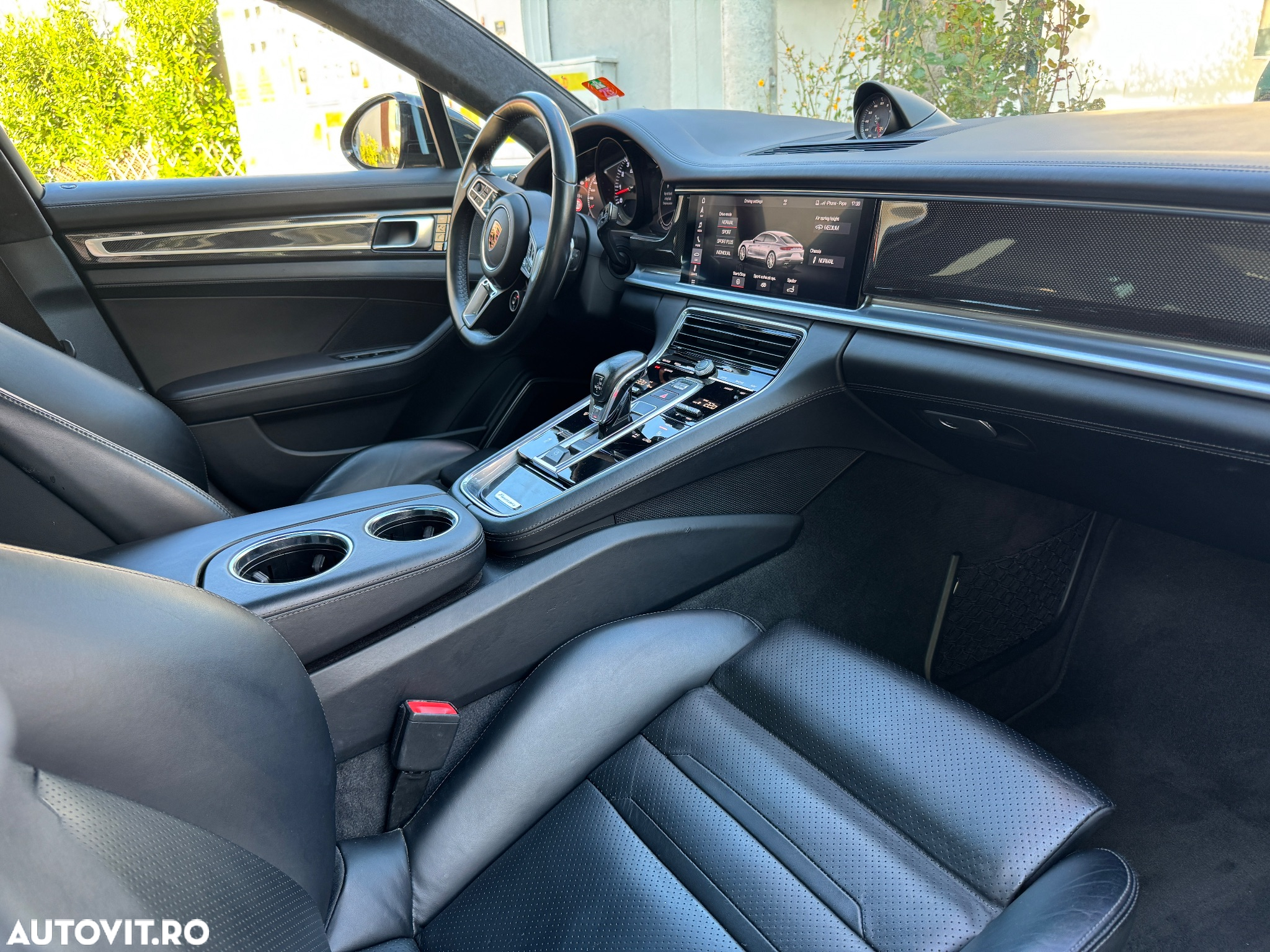 Porsche Panamera Turbo - 26