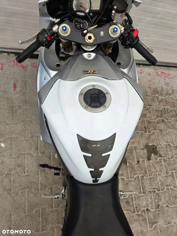 Suzuki GSX-R - 26