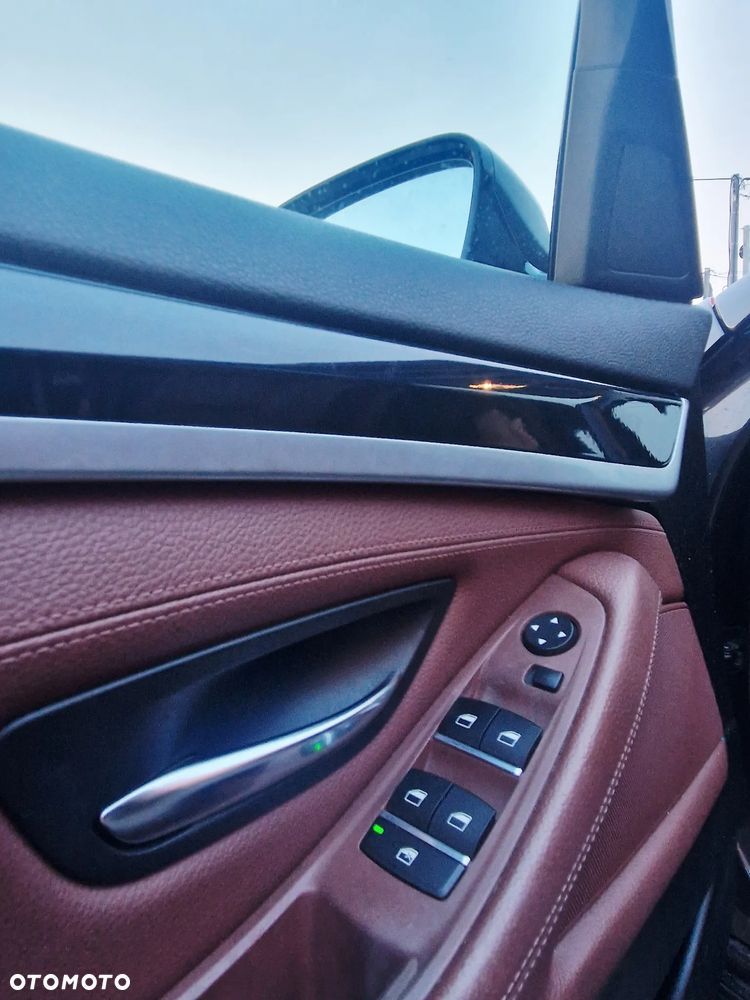 BMW Seria 5 520d - 9