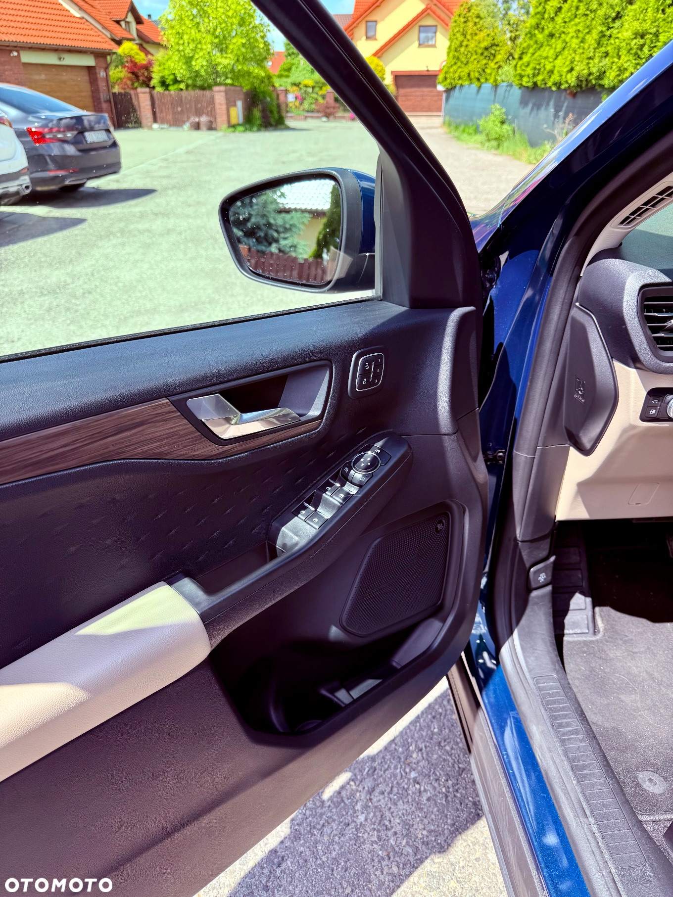 Ford Kuga 2.5 FHEV AWD Titanium - 11