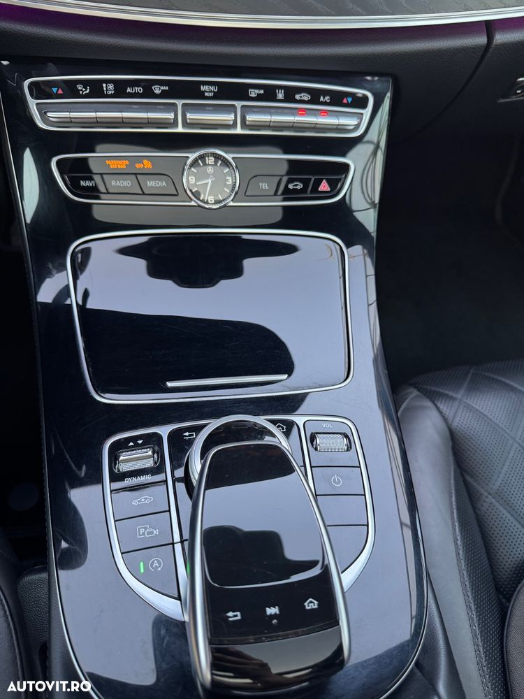 Mercedes-Benz E 220 d 4MATIC Aut. - 17