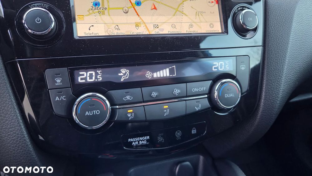 Nissan Qashqai 1.3 DIG-T N-CONNECTA - 21