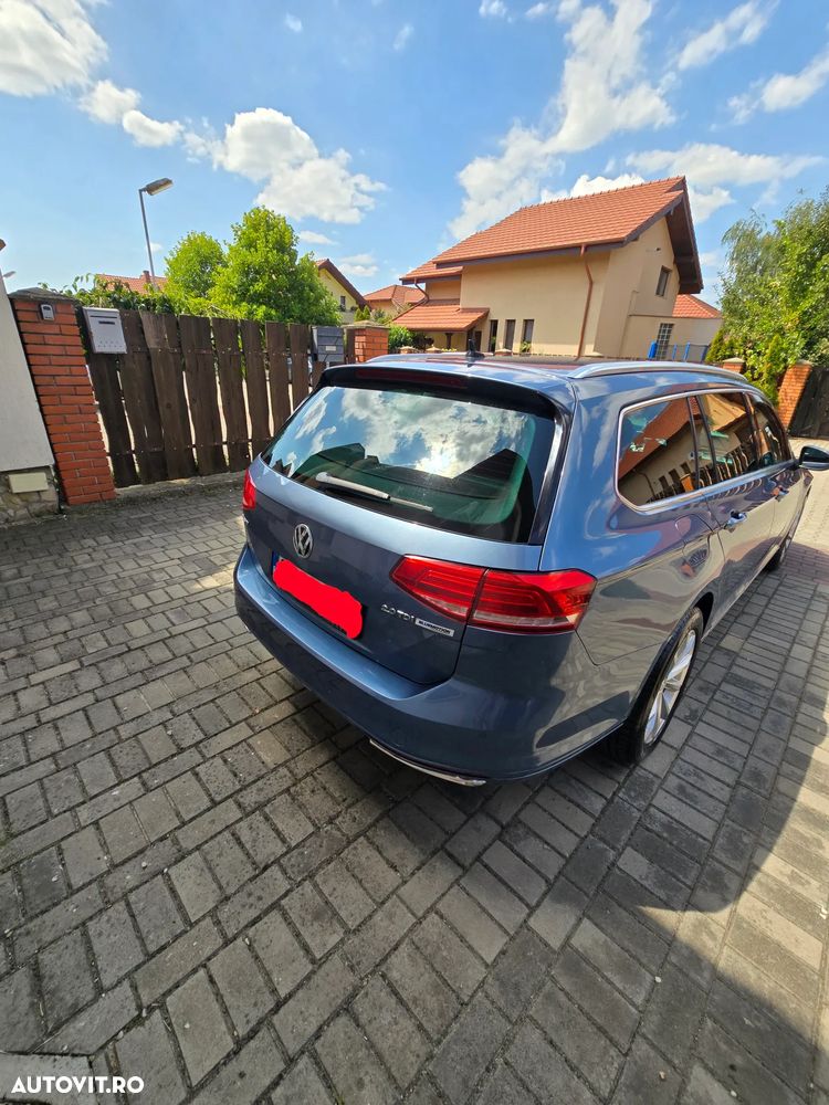 Volkswagen Passat 2.0 TDI Highline - 11