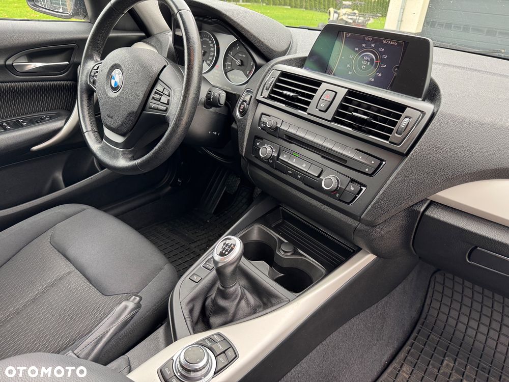 BMW Seria 1 116d - 29