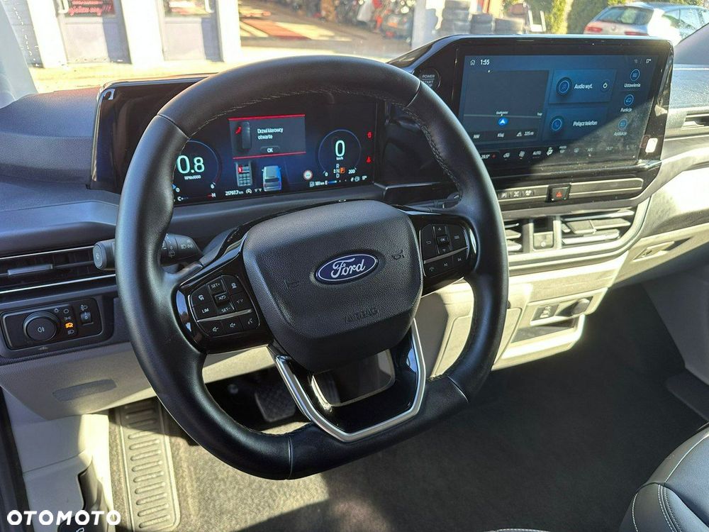 Ford Tourneo Custom - 15