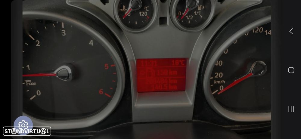 Ford Focus SW 1.6 TDCi Ghia - 10