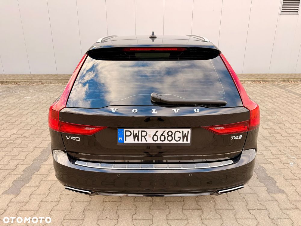 Volvo V90 T4 R-Design - 17