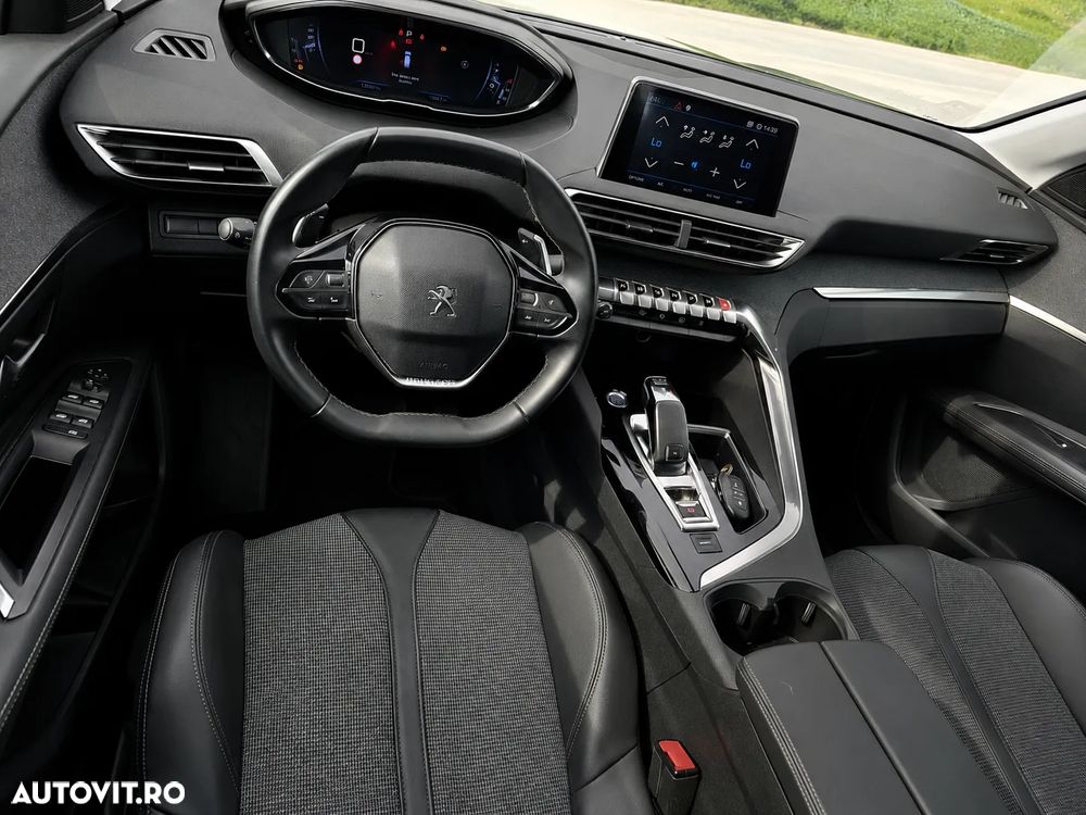 Peugeot 3008 1.2 PureTech 130 EAT8 Allure Pack - 8
