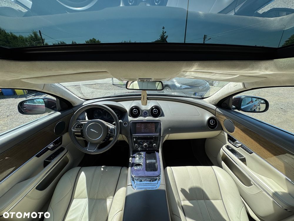 Jaguar XJ 3.0 D V6 LWB Premium Luxury - 26