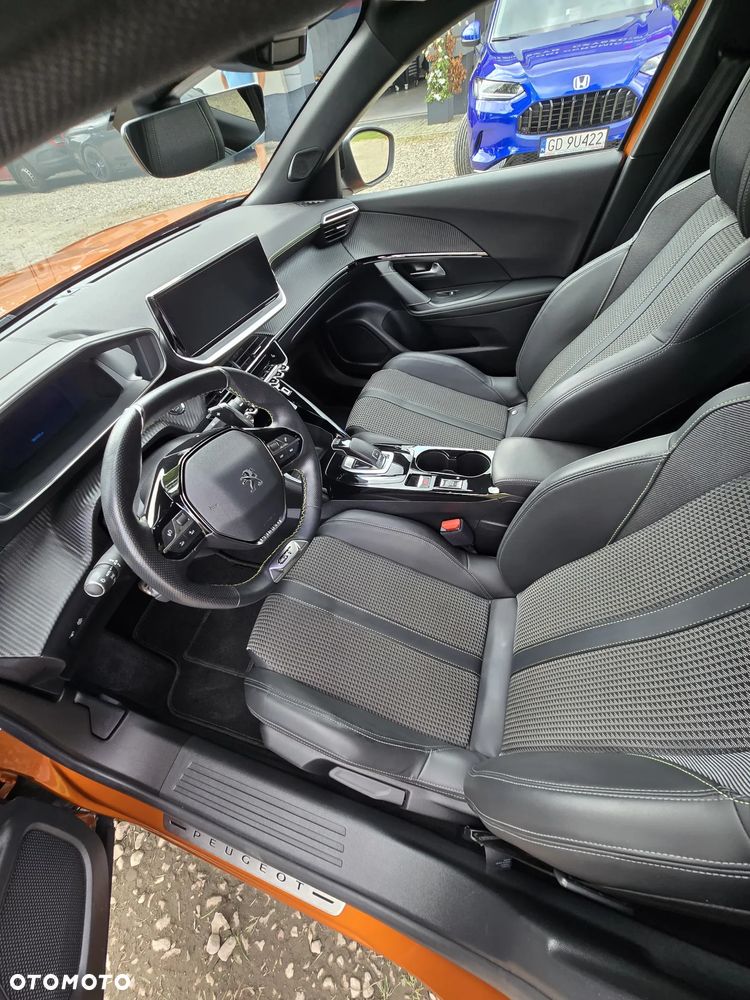 Peugeot 2008 1.2 PureTech GT Line S&S EAT8 - 9