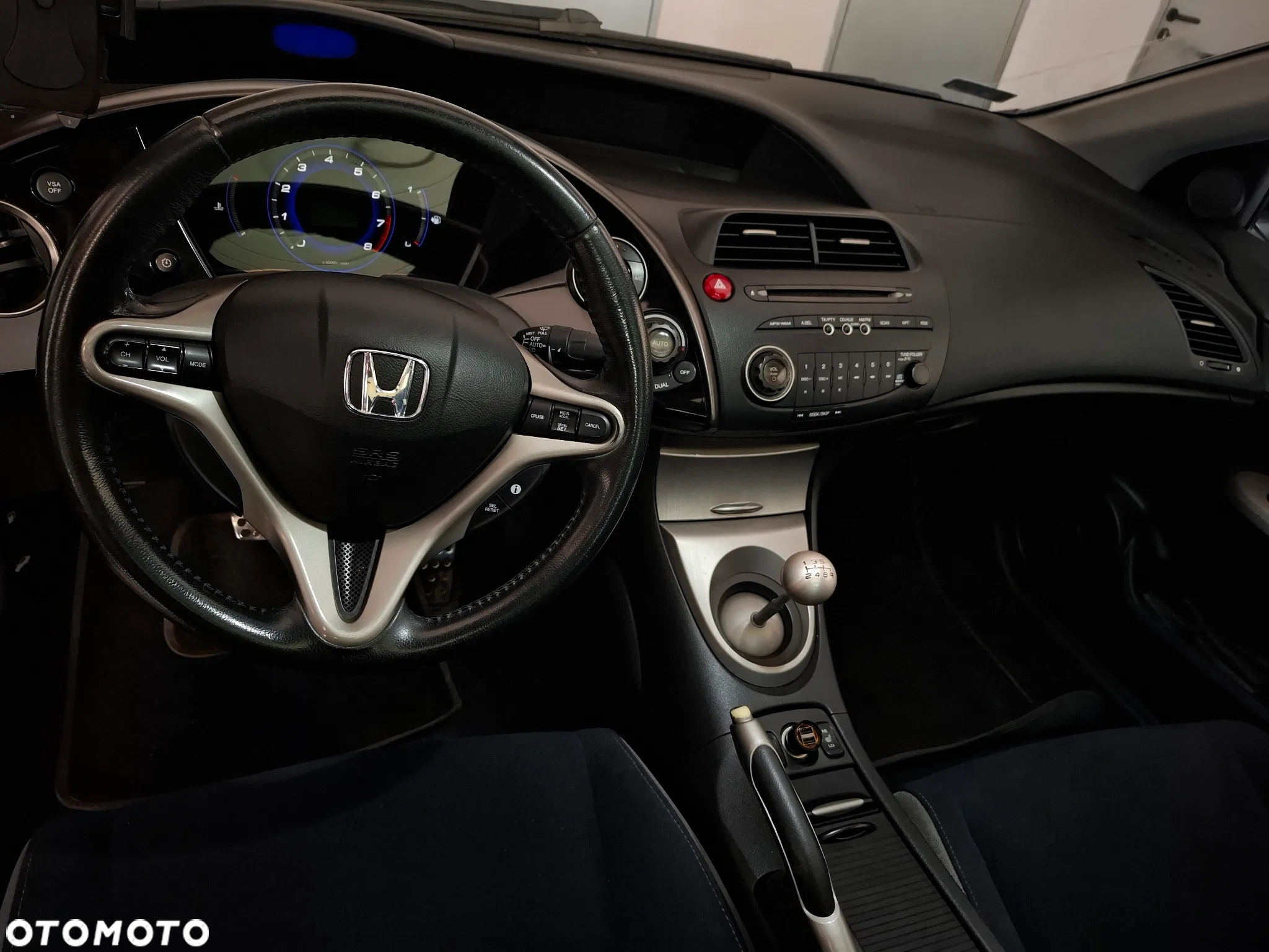 Honda Civic 1.8 Executive - 21