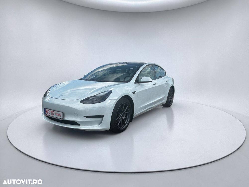 Tesla Model 3 Langstreckenbatterie Allradantrieb Dual Motor - 1