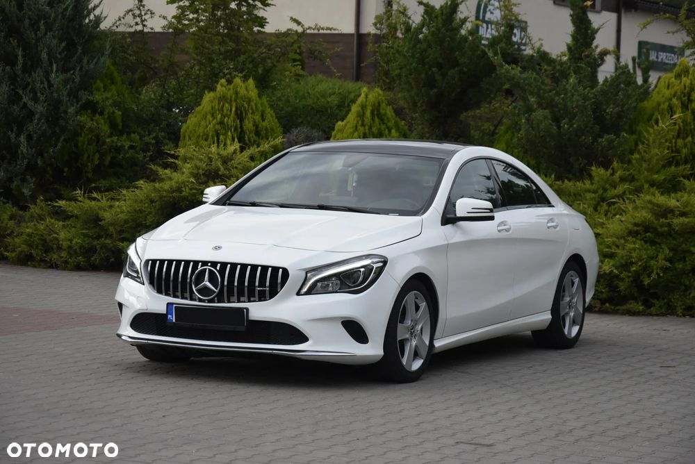 Mercedes-Benz CLA - 4