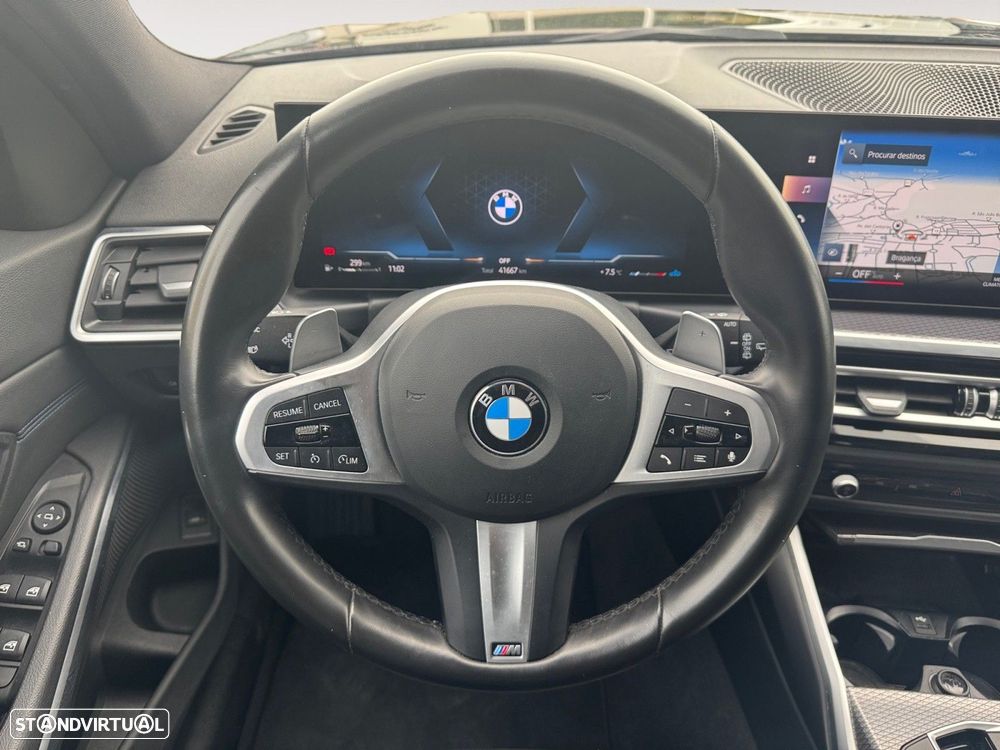 BMW 320 d Touring Pack Desportivo M Auto - 12
