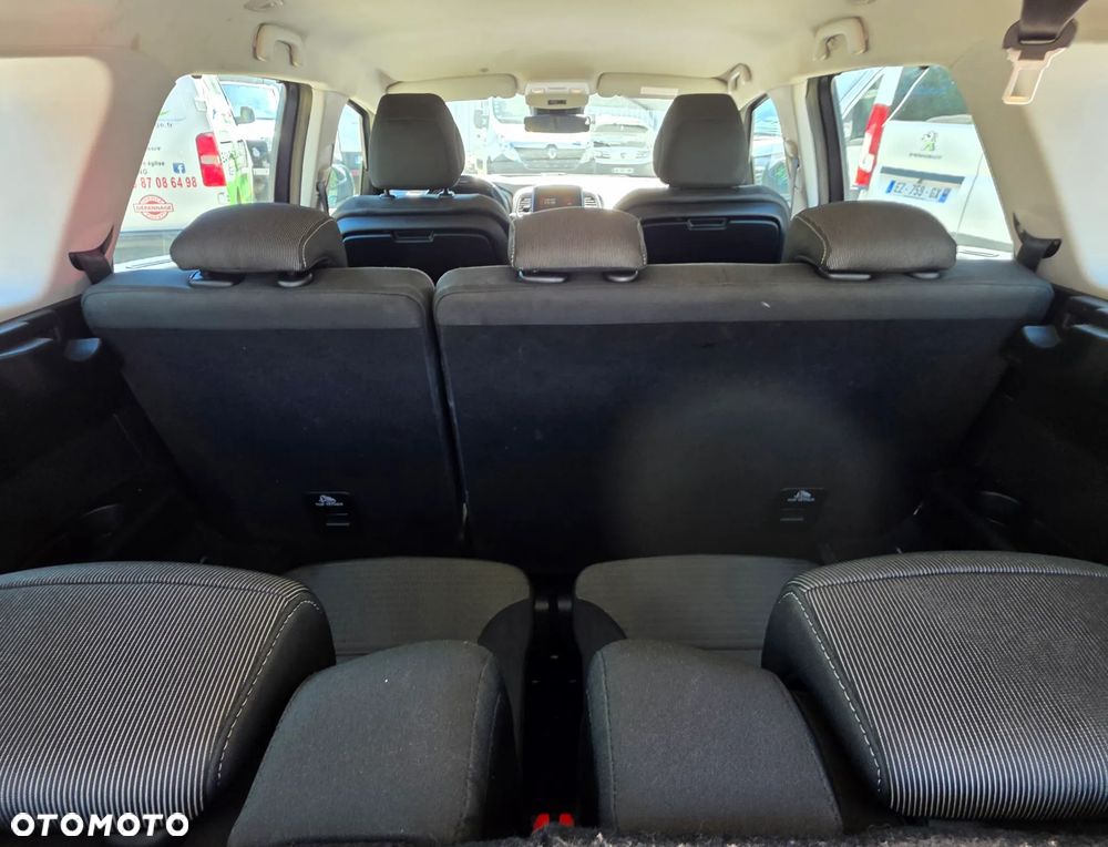 Renault Scenic - 19