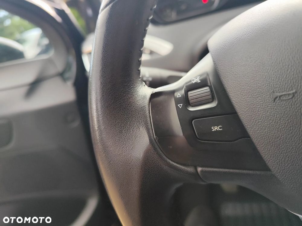 Peugeot 2008 1.6 BlueHDi Active - 11