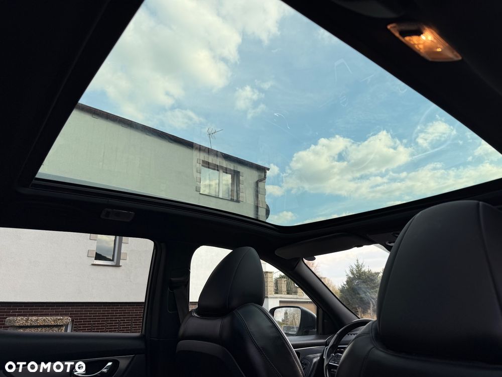 Nissan Qashqai 1.6 dCi Xtronic TEKNA+ - 15