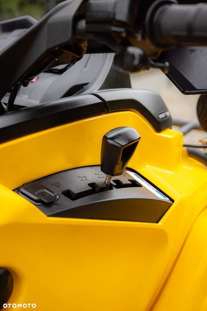 Can-Am Outlander Max - 22