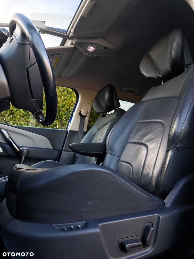 Citroën C4 Grand Picasso e-HDi 115 Exclusive - 13