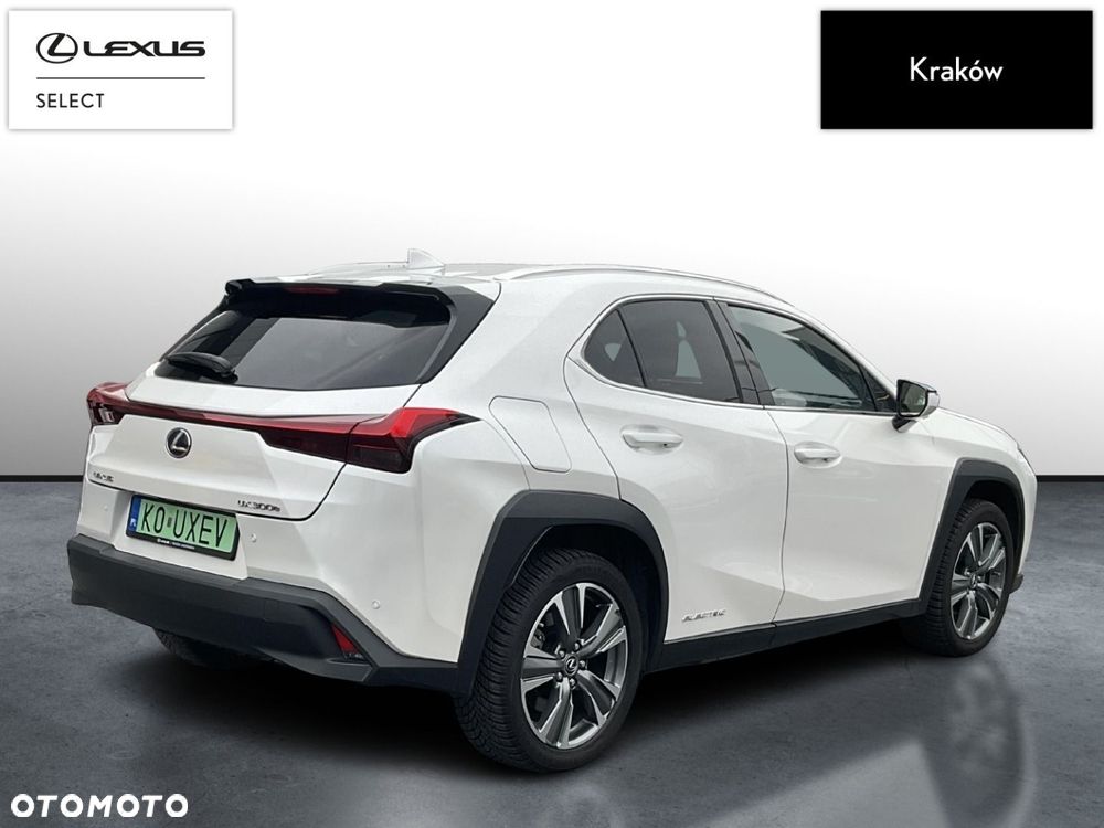 Lexus UX - 4