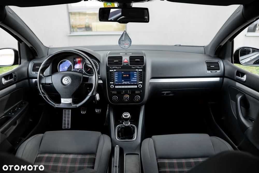 Volkswagen Golf 2.0 GTI - 22