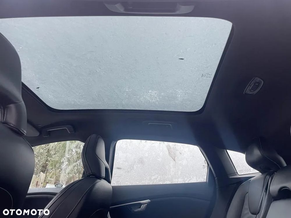 podsufitka volvo v40 panorama czarna super stan - 1