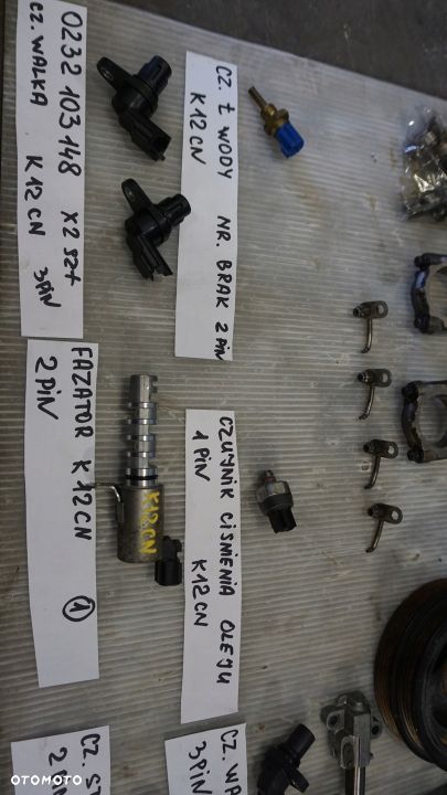 CZUJNIK POŁOŻENIA WAŁKA SUZUKI IGNIS 1.2i K12CN - 2