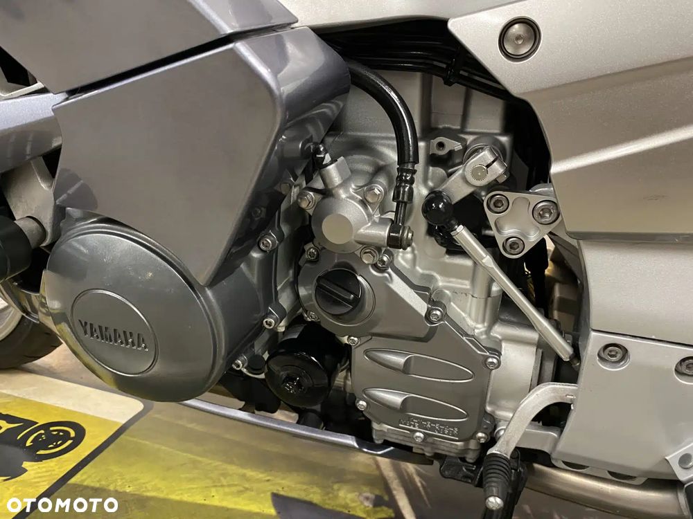 Yamaha FJR - 22