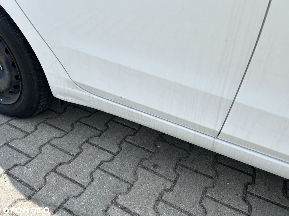 Hyundai i20 - 20