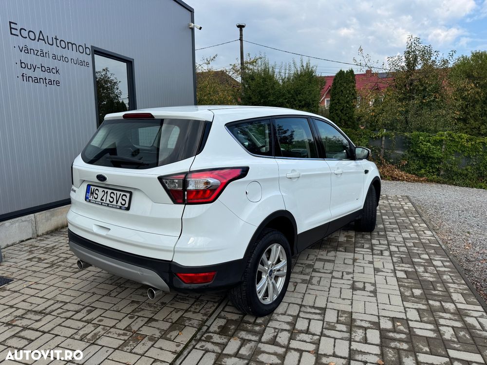 Ford Kuga 2.0 TDCi Powershift 4WD Trend - 2