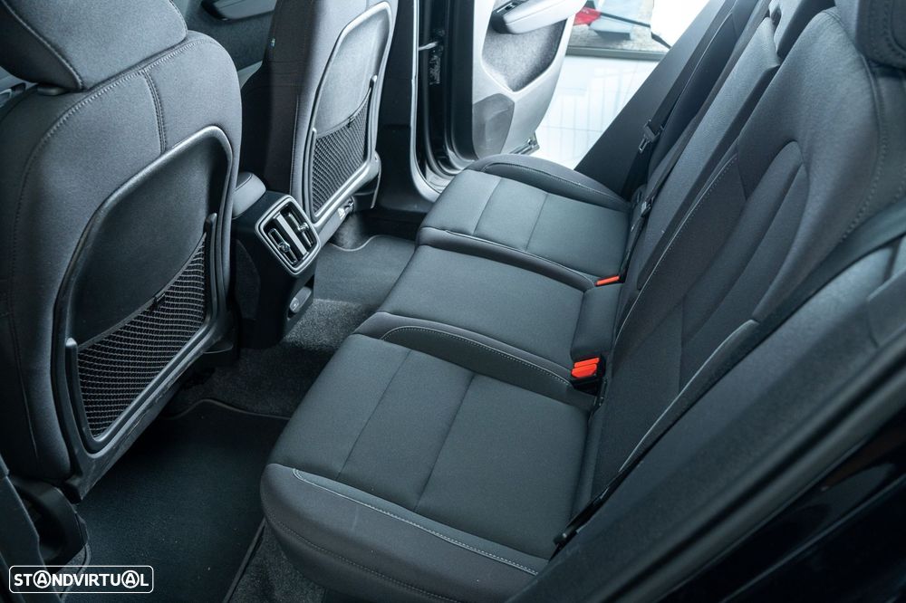 Volvo XC 40 Recharge 82 kWh Single M. Extended Range RWD Core - 10