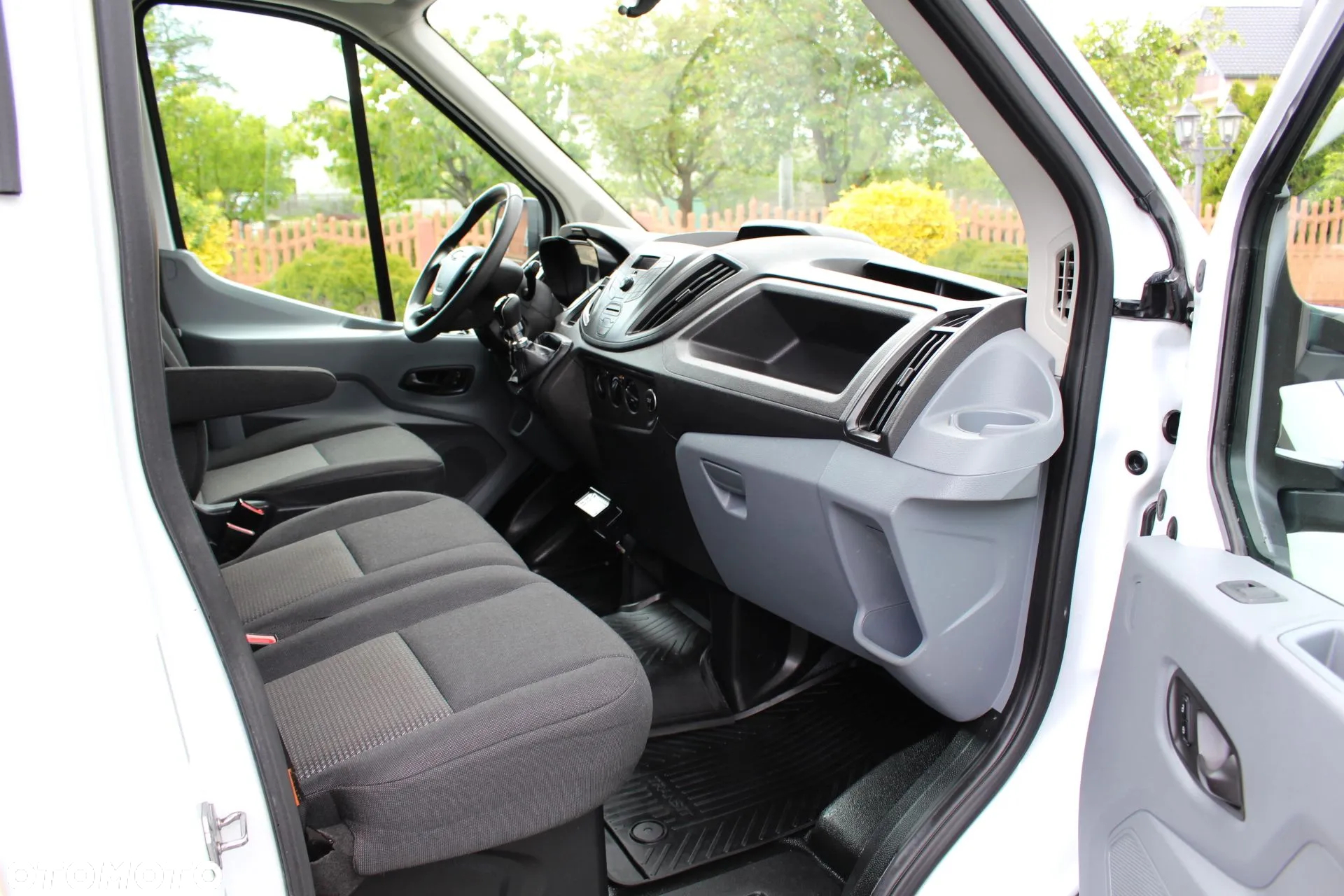Ford TRANSIT / CHŁODNIA / IZOTERMA / POLSKI SALON / NISKI PRZEBIEG / JAK NOWY/ - 27
