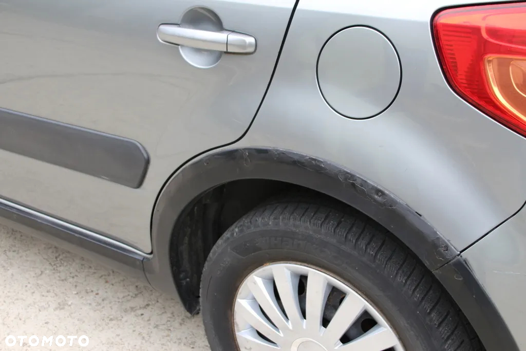 Suzuki SX4 2.0 DDiS 4x4 Style - 5