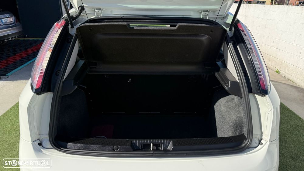 Fiat Punto 1.2 Young S&S - 8