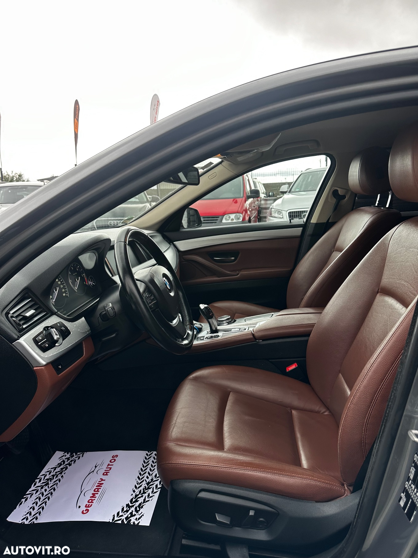 BMW Seria 5 520d Touring Aut. Luxury Line - 12