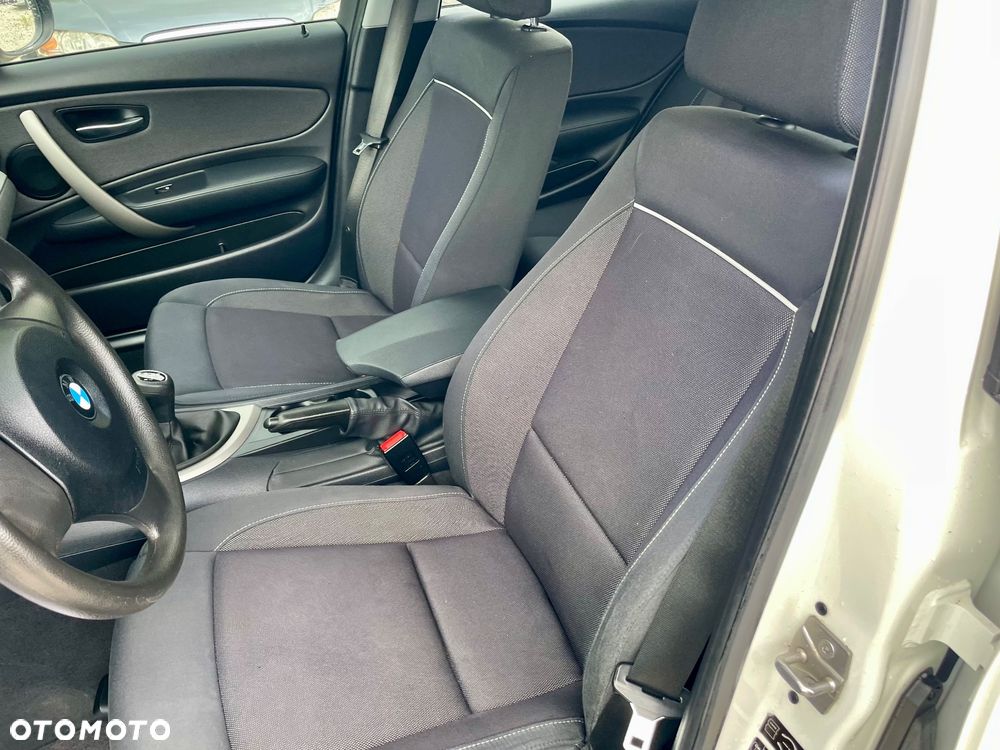 BMW Seria 1 - 21