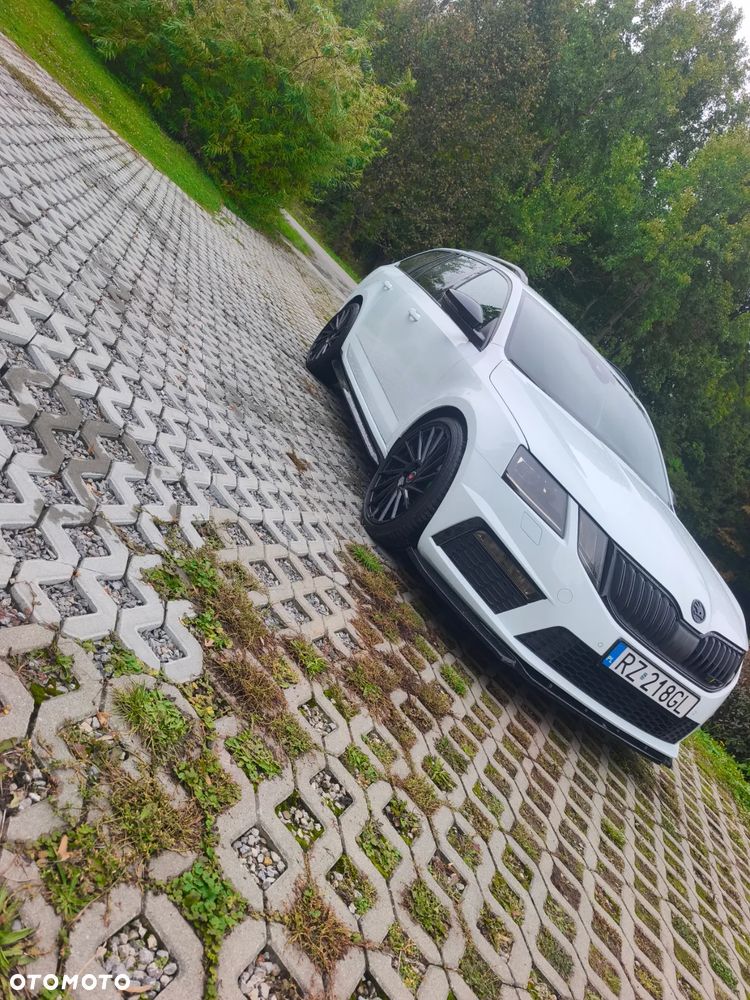 Skoda Octavia 2.0 TDI 4x4 RS DSG - 3
